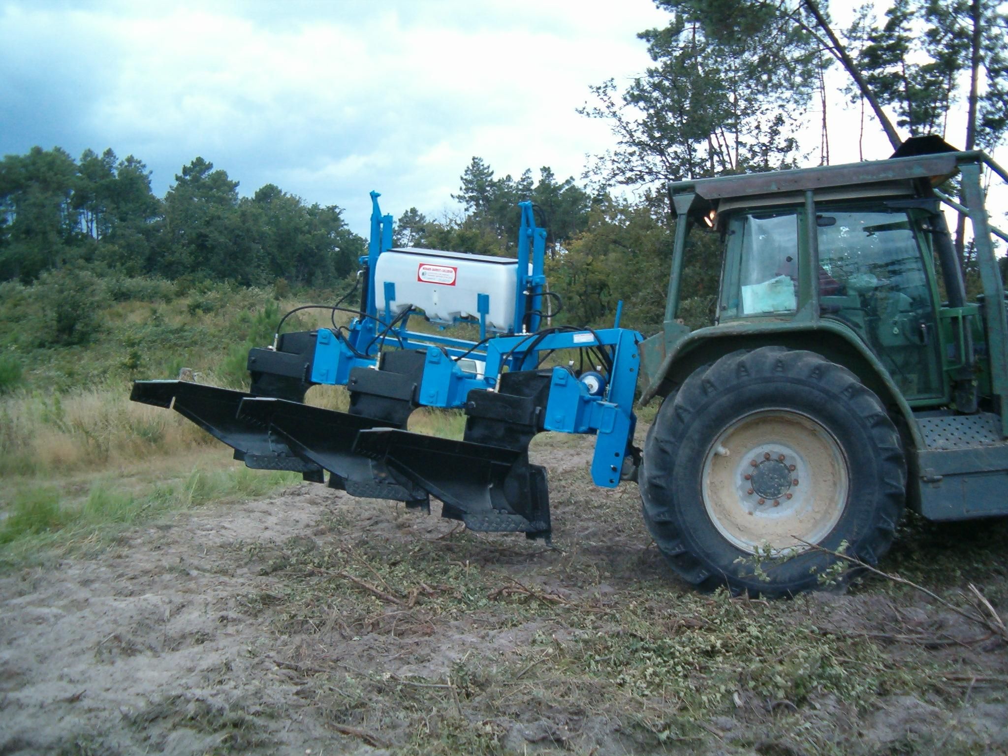 Charrues forestière non-stop F2 / F4 Ménard-Darriet